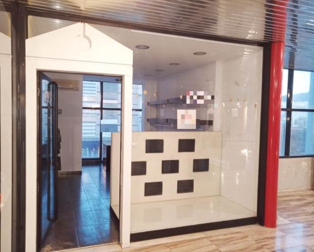 (Προς Πώληση) Επαγγελματικός Χώρος Κατάστημα || Αθήνα Βόρεια/Χολαργός - 21 τ.μ, 65.000€ 